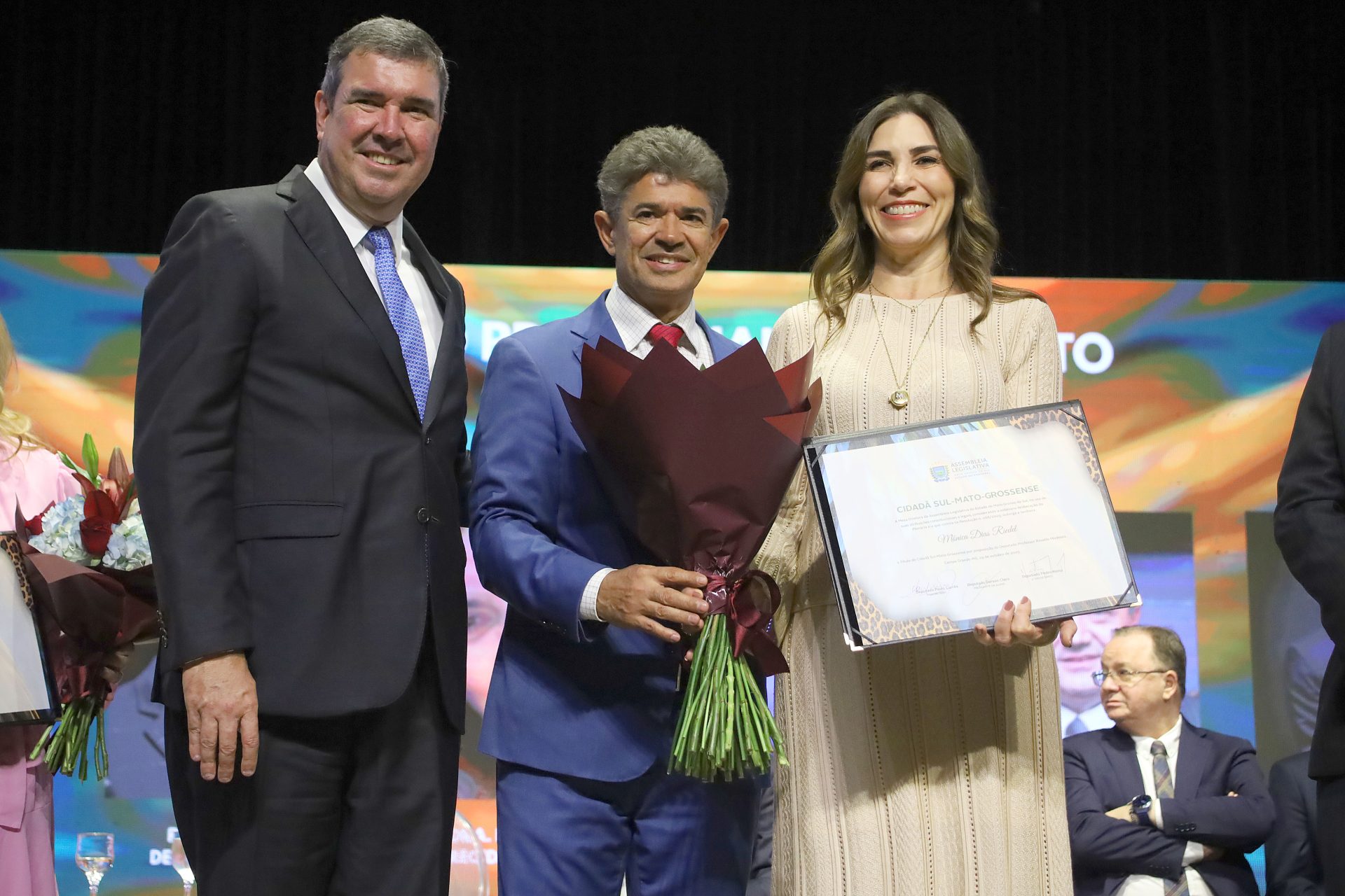 ‘Filhos de MS’: honrarias do Legislativo celebram quem faz a diferença na construção de um Estado mais próspero ‘Filhos de MS’: honrarias do Legislativo celebram quem faz a diferença na construção de um Estado mais próspero