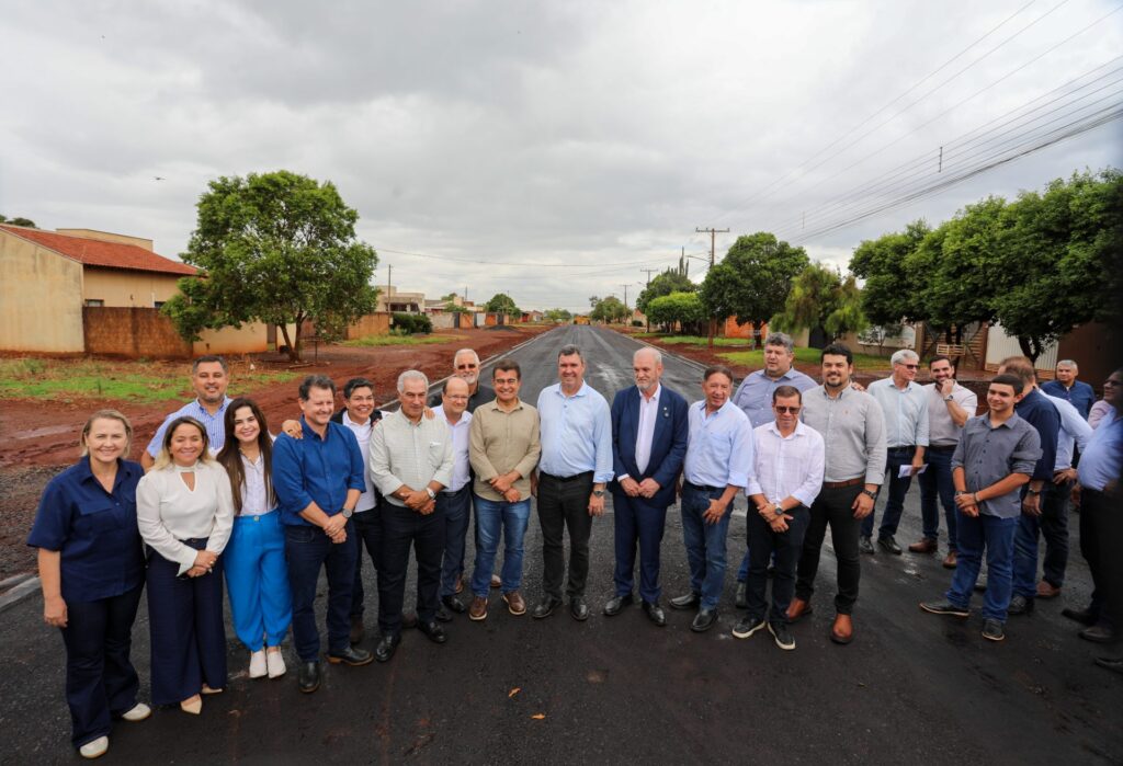 Obras do Governo de MS garantem qualidade de vida e estrutura para Dourados seguir crescendo Obras do Governo de MS garantem qualidade de vida e estrutura para Dourados seguir crescendo