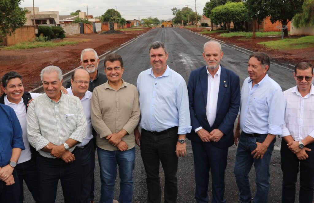 Obras do Governo de MS garantem qualidade de vida e estrutura para Dourados seguir crescendo Obras do Governo de MS garantem qualidade de vida e estrutura para Dourados seguir crescendo