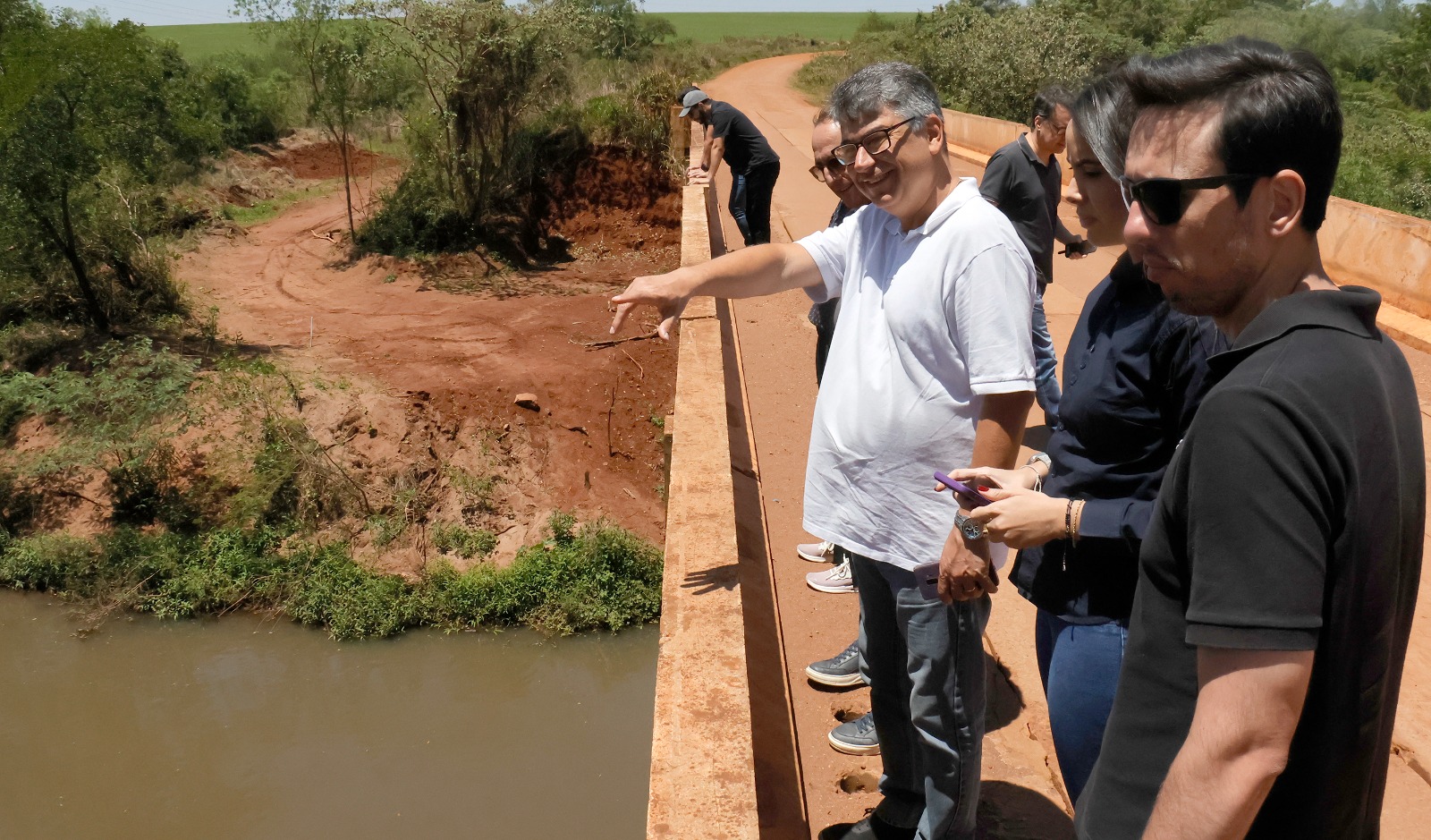 Mato Grosso do Sul e BNDES reforçam parceria de R$ 2,5 bilhões para modernização logística regional Mato Grosso do Sul e BNDES reforçam parceria de R$ 2,5 bilhões para modernização logística regional