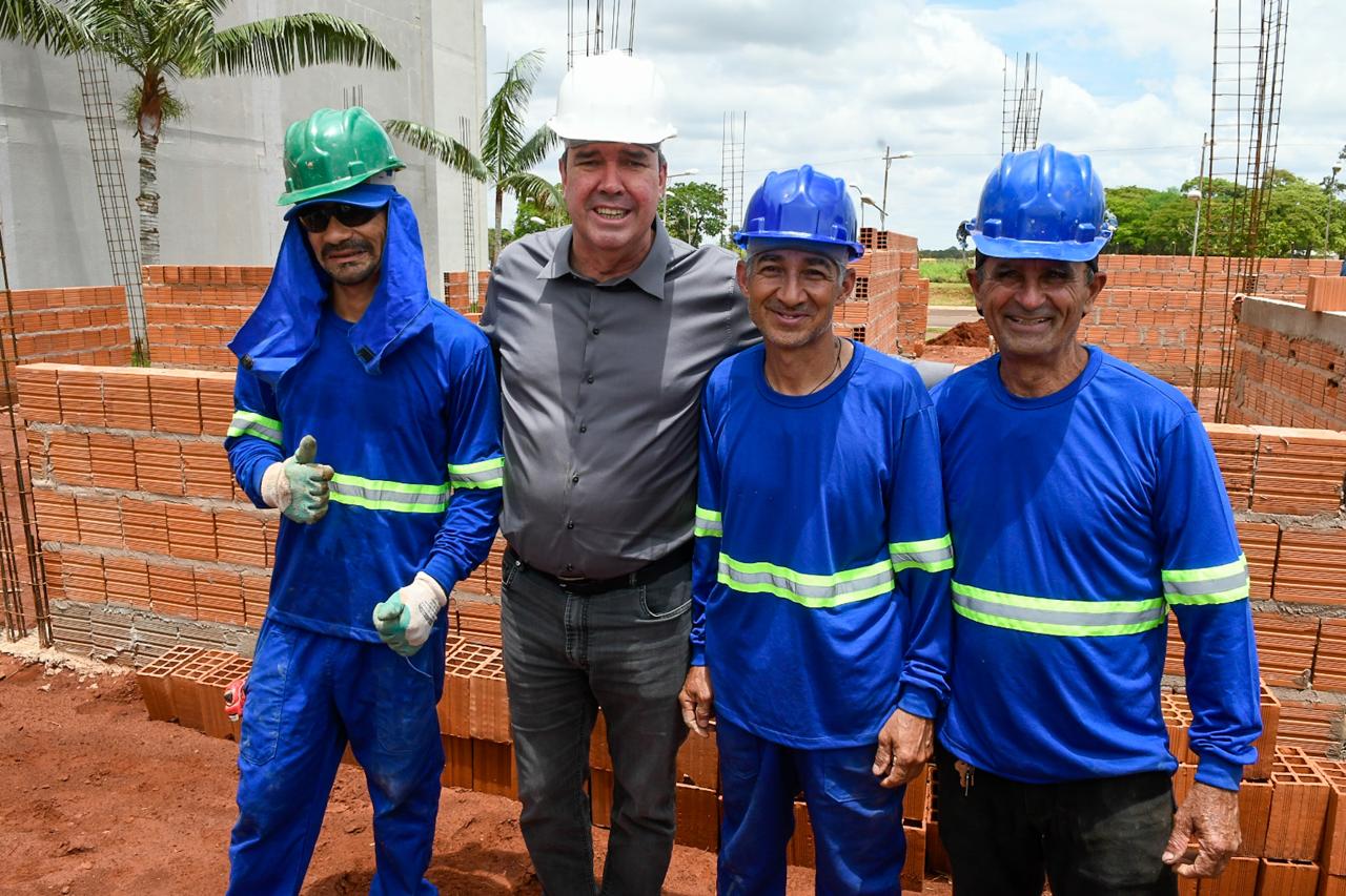 Com restaurantes universitários e outras obras na UEMS, Governo de MS fortalece educação superior Com restaurantes universitários e outras obras na UEMS, Governo de MS fortalece educação superior