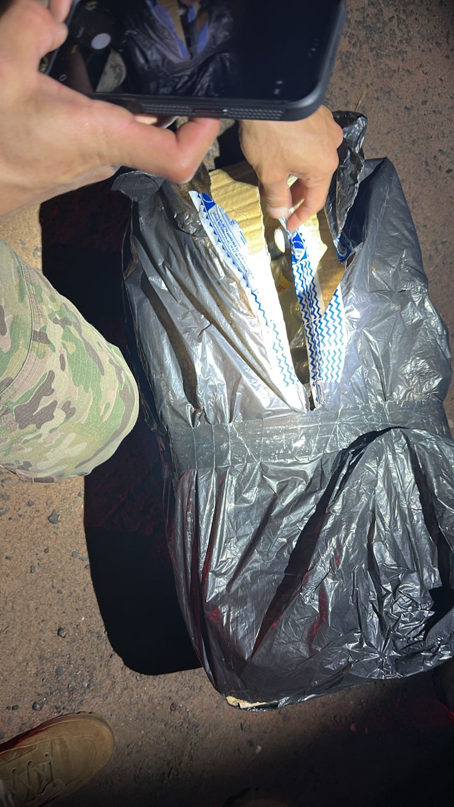 Polícia Civil realiza operação de fiscalização e apreende bebidas sem procedência e produtos vencidos em Campo Grande Polícia Civil realiza operação de fiscalização e apreende bebidas sem procedência e produtos vencidos em Campo Grande