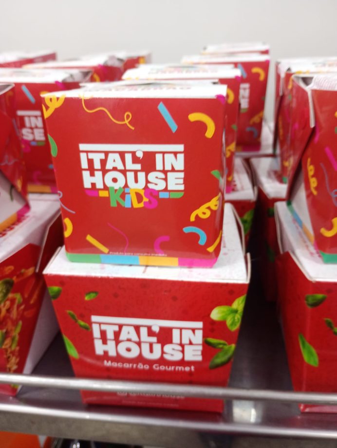 SMAS e Ital’in House promove noite especial para as crianças e adolescentes das Unidades de Acolhimento de TL SMAS e Ital’in House promove noite especial para as crianças e adolescentes das Unidades de Acolhimento de TL