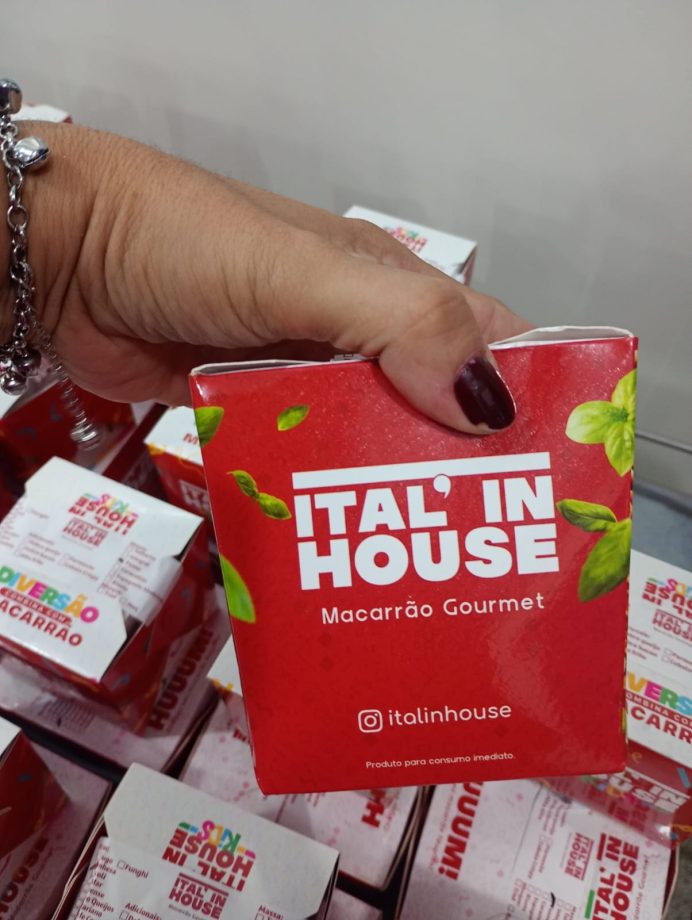 SMAS e Ital’in House promove noite especial para as crianças e adolescentes das Unidades de Acolhimento de TL SMAS e Ital’in House promove noite especial para as crianças e adolescentes das Unidades de Acolhimento de TL