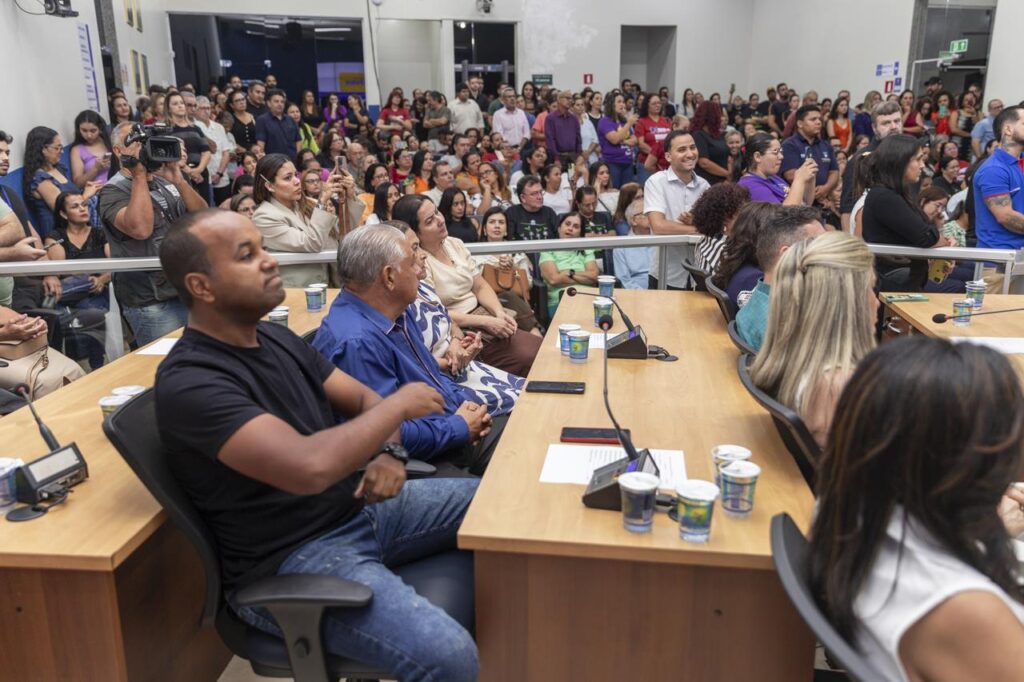 Doutor Cassiano Maia anuncia ampliação do horário de atendimento e jornada de 6h Doutor Cassiano Maia anuncia ampliação do horário de atendimento e jornada de 6h