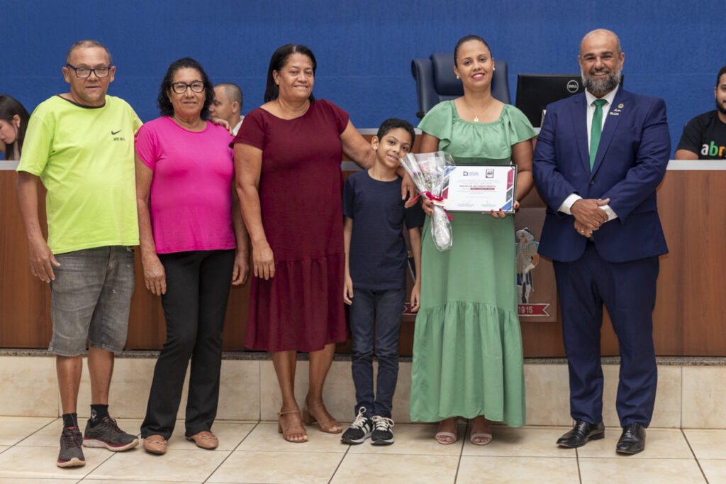 Empreendedores são homenageados por atuação no desenvolvimento de Três Lagoas Empreendedores são homenageados por atuação no desenvolvimento de Três Lagoas