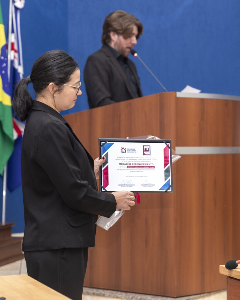 Empreendedores são homenageados por atuação no desenvolvimento de Três Lagoas Empreendedores são homenageados por atuação no desenvolvimento de Três Lagoas