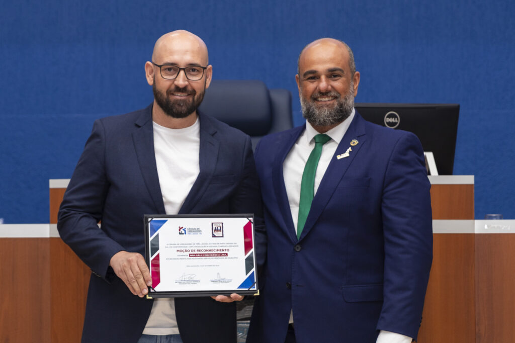 Empreendedores são homenageados por atuação no desenvolvimento de Três Lagoas Empreendedores são homenageados por atuação no desenvolvimento de Três Lagoas