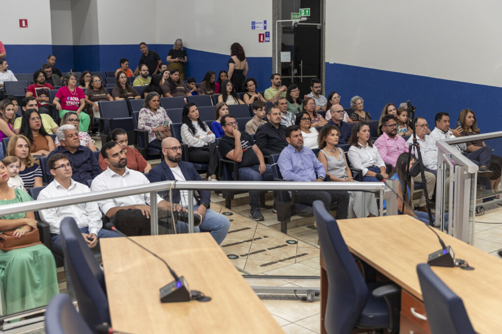 Empreendedores são homenageados por atuação no desenvolvimento de Três Lagoas Empreendedores são homenageados por atuação no desenvolvimento de Três Lagoas