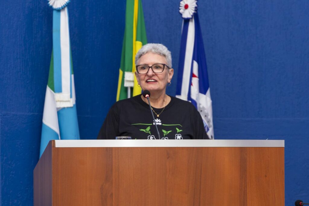 Câmara entrega diploma Excelência no Serviço Público para servidores municipais Câmara entrega diploma Excelência no Serviço Público para servidores municipais