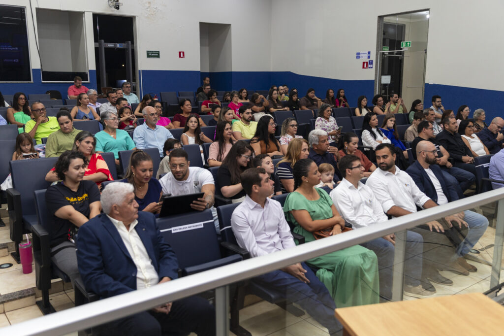 Empreendedores são homenageados por atuação no desenvolvimento de Três Lagoas Empreendedores são homenageados por atuação no desenvolvimento de Três Lagoas