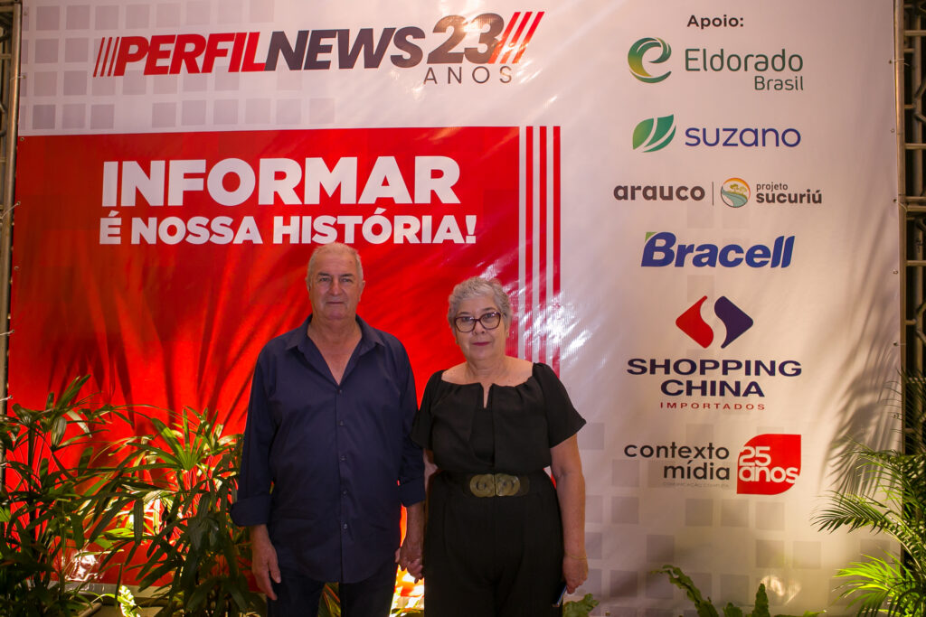 Perfil News celebra 23 anos de história com homenagem a personalidades do setor de celulose Perfil News celebra 23 anos de história com homenagem a personalidades do setor de celulose