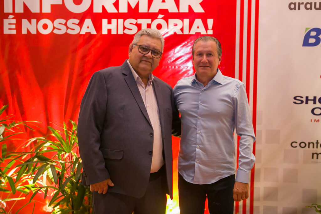 Perfil News celebra 23 anos de história com homenagem a personalidades do setor de celulose Perfil News celebra 23 anos de história com homenagem a personalidades do setor de celulose