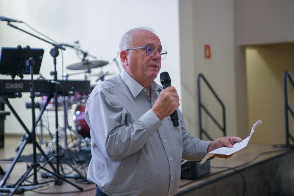 Perfil News celebra 23 anos de história com homenagem a personalidades do setor de celulose Perfil News celebra 23 anos de história com homenagem a personalidades do setor de celulose