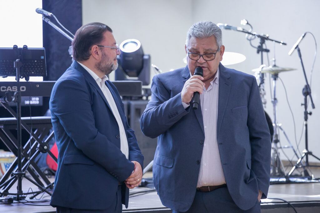 Perfil News celebra 23 anos de história com homenagem a personalidades do setor de celulose Perfil News celebra 23 anos de história com homenagem a personalidades do setor de celulose