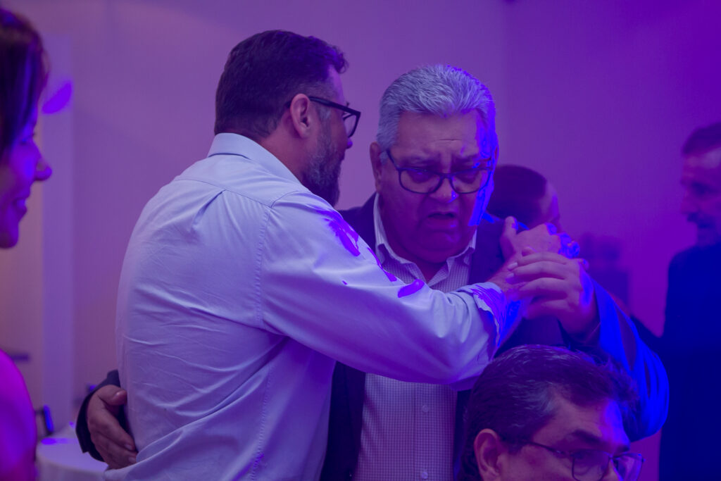 Perfil News celebra 23 anos de história com homenagem a personalidades do setor de celulose Perfil News celebra 23 anos de história com homenagem a personalidades do setor de celulose