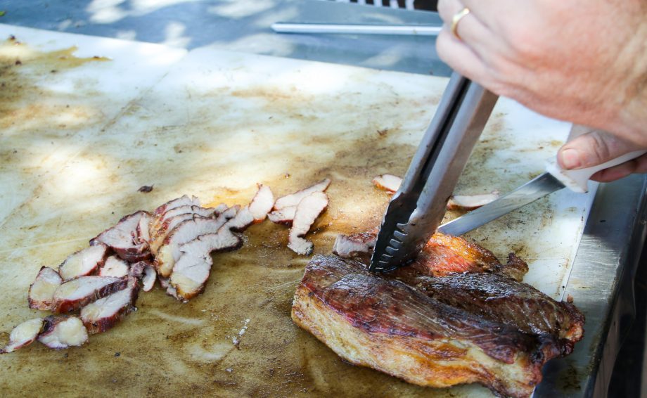 Churrasco anima participantes do Serviço de Convivência e Fortalecimento de Vínculos “Tia Nega” Churrasco anima participantes do Serviço de Convivência e Fortalecimento de Vínculos “Tia Nega”