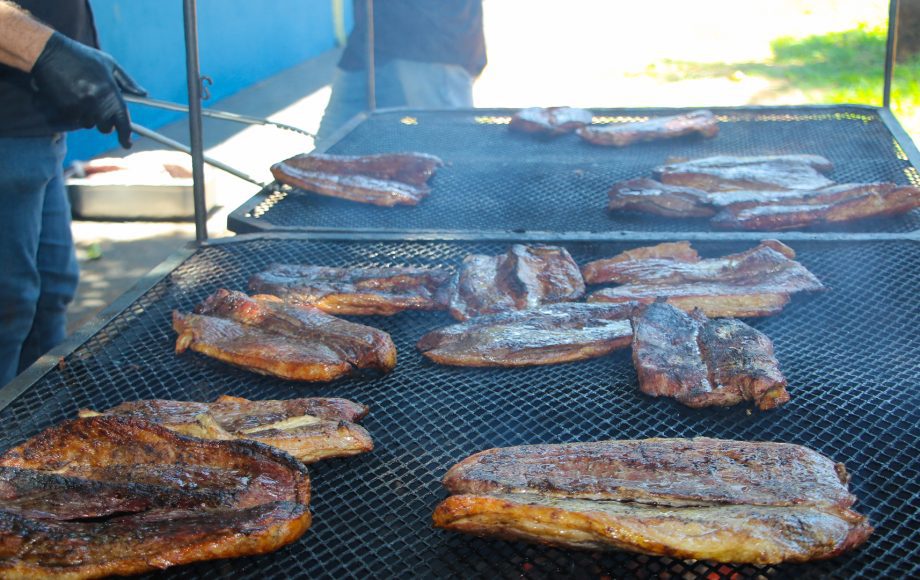 Churrasco anima participantes do Serviço de Convivência e Fortalecimento de Vínculos “Tia Nega” Churrasco anima participantes do Serviço de Convivência e Fortalecimento de Vínculos “Tia Nega”