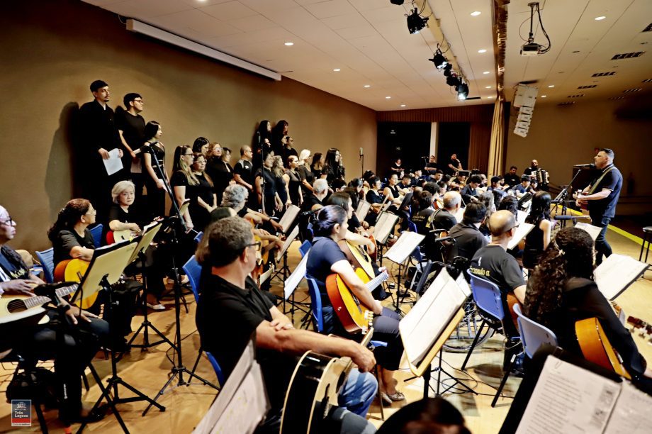 “Todos em Cena” celebrou a música e uniu gerações em Três Lagoas “Todos em Cena” celebrou a música e uniu gerações em Três Lagoas