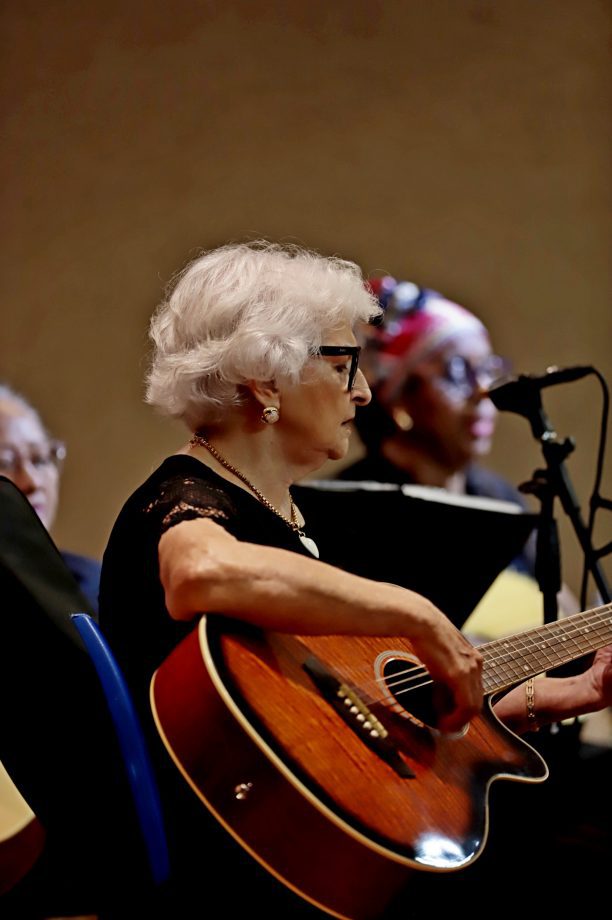 “Todos em Cena” celebrou a música e uniu gerações em Três Lagoas “Todos em Cena” celebrou a música e uniu gerações em Três Lagoas