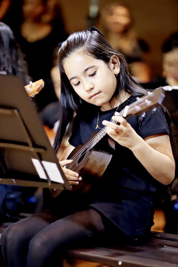 “Todos em Cena” celebrou a música e uniu gerações em Três Lagoas “Todos em Cena” celebrou a música e uniu gerações em Três Lagoas