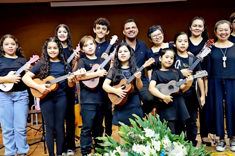 “Todos em Cena” celebrou a música e uniu gerações em Três Lagoas “Todos em Cena” celebrou a música e uniu gerações em Três Lagoas