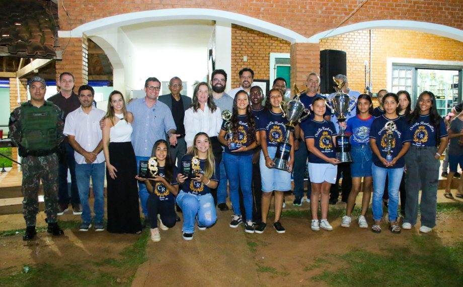 Prefeito Dr. Cassiano Maia visita Bandas Cristo Redentor e parabeniza integrantes pelas conquistas no Campeonato Brasileiro da LBF