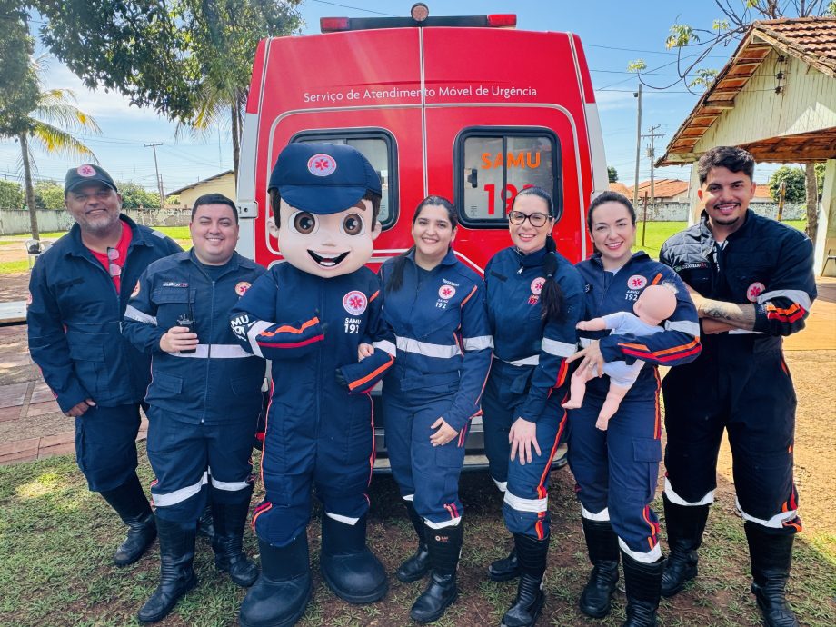 Projeto Samuzinho retoma atividades com visitas aos Serviços de Convivência da SMAS Projeto Samuzinho retoma atividades com visitas aos Serviços de Convivência da SMAS