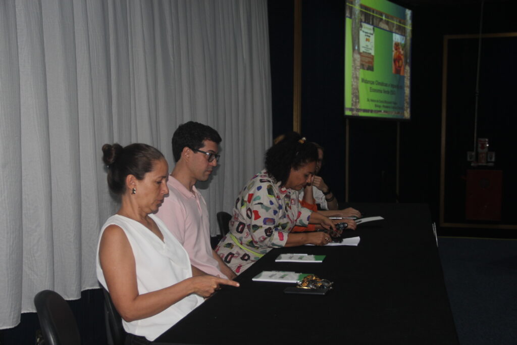 Três Lagoas sedia o 1º Seminário Estadual da Manga com foco em sustentabilidade e agricultura familiar Três Lagoas sedia o 1º Seminário Estadual da Manga com foco em sustentabilidade e agricultura familiar