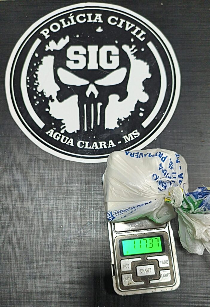 Ação conjunta das Polícias Civil e Militar prende mulher por tráfico de drogas em Água Clara Ação conjunta das Polícias Civil e Militar prende mulher por tráfico de drogas em Água Clara