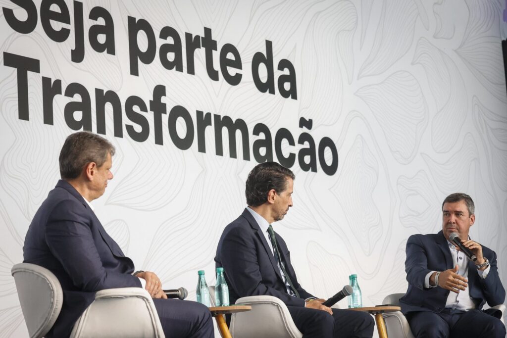 Painel Summit: Riedel e Tarcísio discutem economia verde e desenvolvimento sustentável em SP Painel Summit: Riedel e Tarcísio discutem economia verde e desenvolvimento sustentável em SP