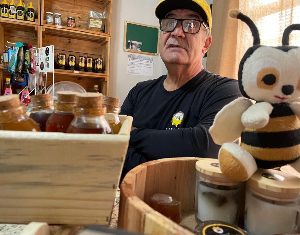 Programa de Apicultura da Suzano bate recorde e consolida Três Lagoas como líder em produção de mel no estado