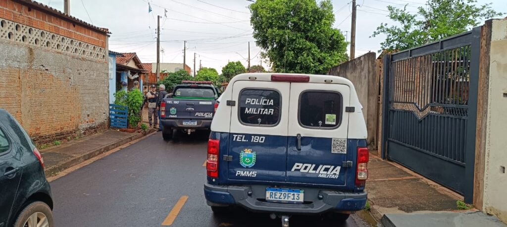 Cinco pessoas são presas e armas de fogo, munições e drogas são apreendidas durante 'Operação' em Três Lagoas e Araçatuba Cinco pessoas são presas e armas de fogo, munições e drogas são apreendidas durante 'Operação' em Três Lagoas e Araçatuba