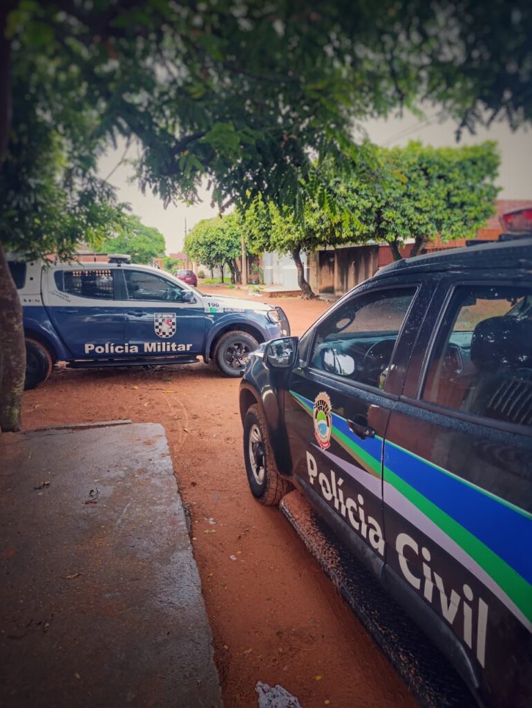 Cinco pessoas são presas e armas de fogo, munições e drogas são apreendidas durante 'Operação' em Três Lagoas e Araçatuba Cinco pessoas são presas e armas de fogo, munições e drogas são apreendidas durante 'Operação' em Três Lagoas e Araçatuba