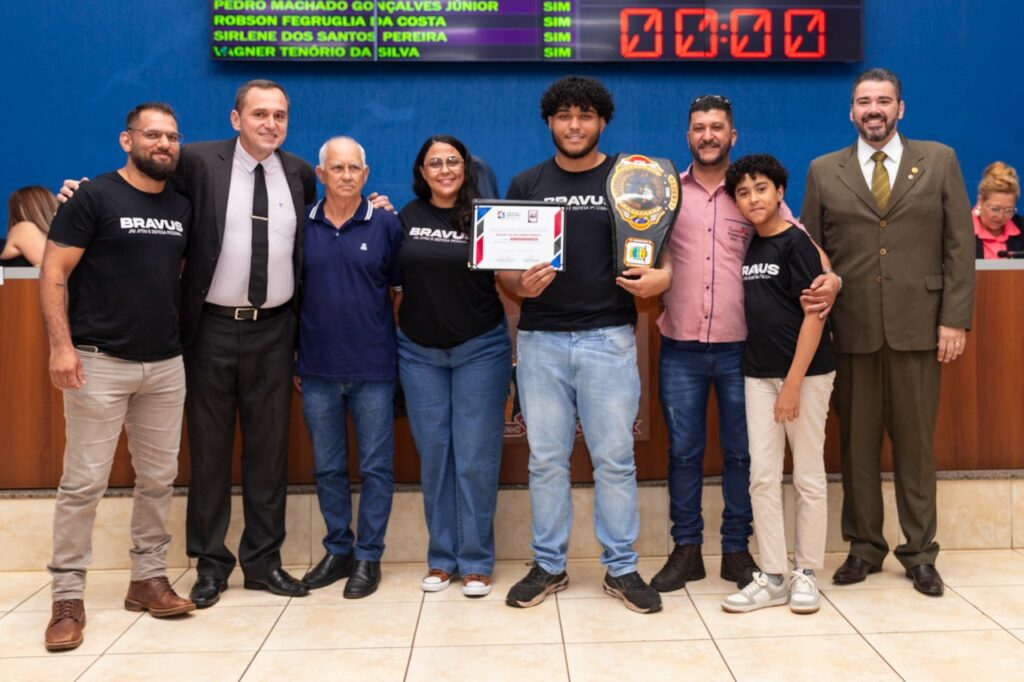 Vereadores aprovam homenagens para personalidades do esporte de TL