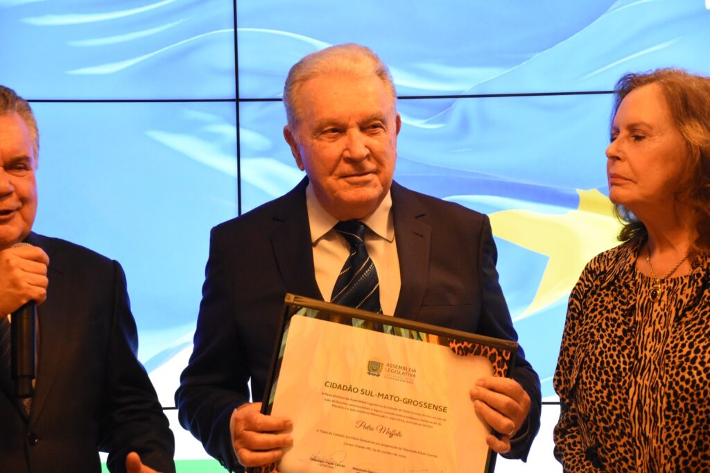 Presidente da Fiems participa de homenagem ao empresário e piloto Pedro Muffato