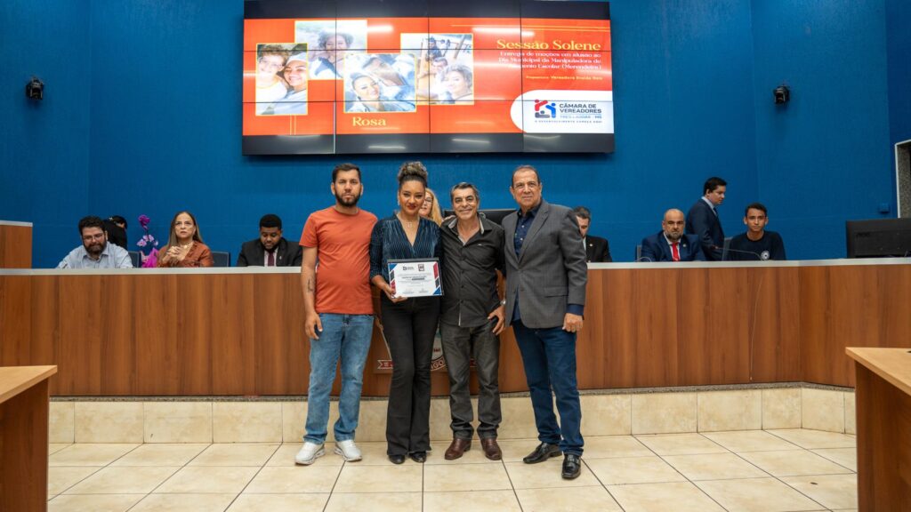 Vereadores de Três Lagoas homenageiam merendeiras que atuam em escolas, CEIs e projetos sociais Vereadores de Três Lagoas homenageiam merendeiras que atuam em escolas, CEIs e projetos sociais