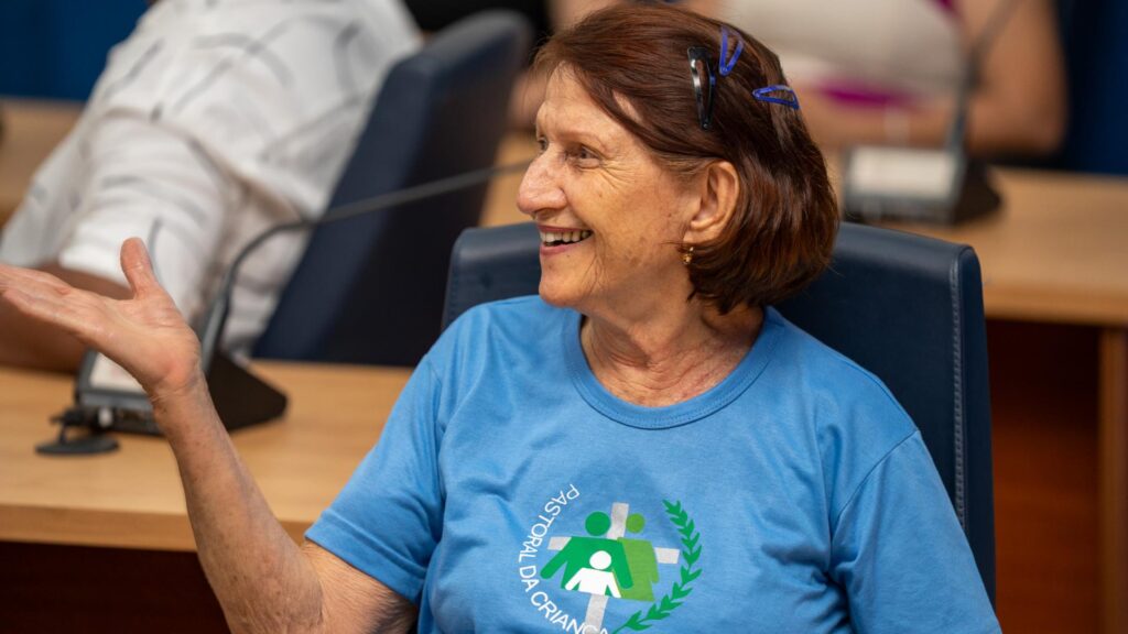 Solenidade na Câmara reconhece o trabalho de diversos profissionais Solenidade na Câmara reconhece o trabalho de diversos profissionais