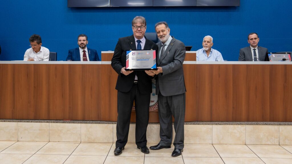 Câmara promove solenidade para entrega de homenagens