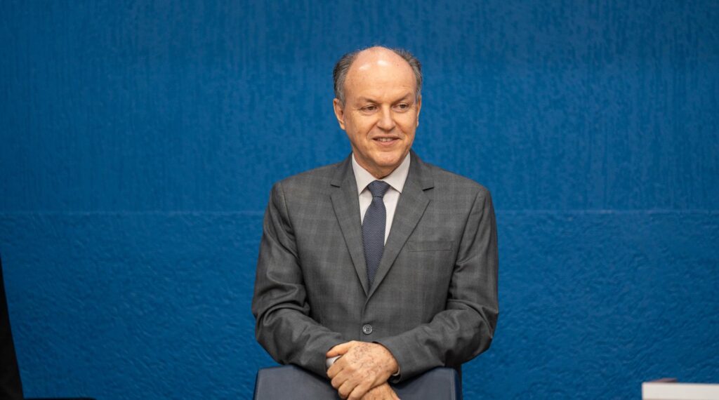 Solenidade na Câmara reconhece o trabalho de diversos profissionais Solenidade na Câmara reconhece o trabalho de diversos profissionais