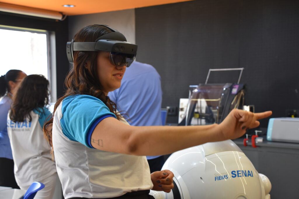 Senai abre vagas para cursos técnicos, qualificação profissional e graduação com descontos especiais