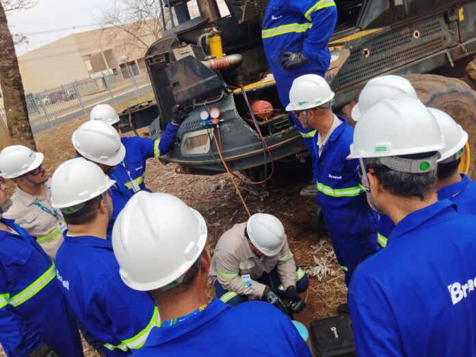 85513161010122025_legenda_trainee_mecanicos