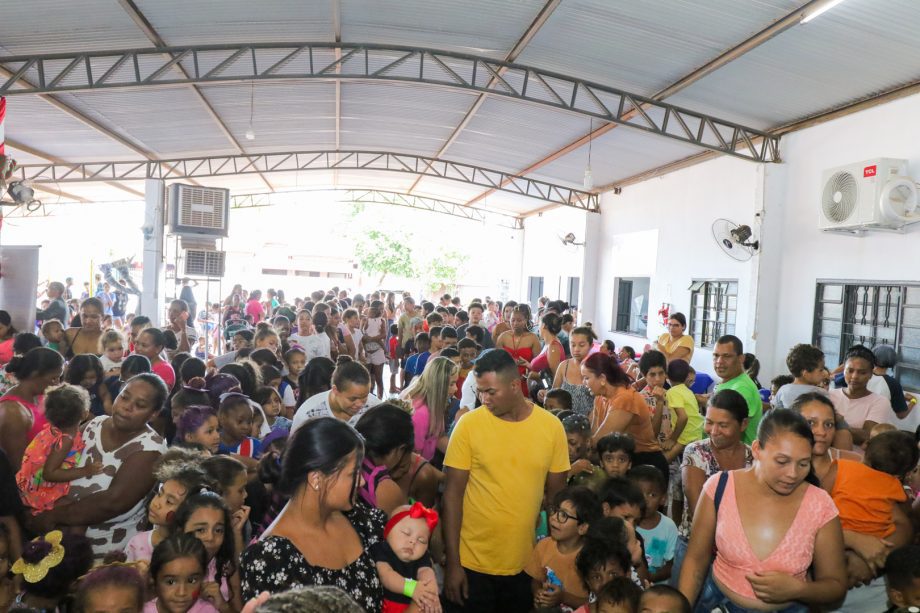 MAGIA COMPARTILHADA – Ação Social “Caixa Encantada” leva alegria e esperança às crianças de Três Lagoas