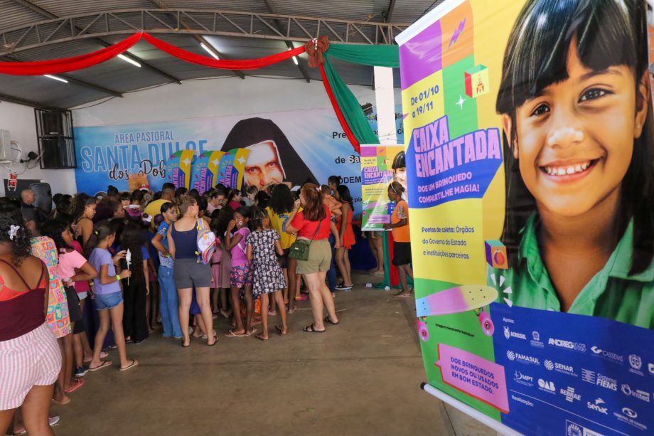 MAGIA COMPARTILHADA – Ação Social “Caixa Encantada” leva alegria e esperança às crianças de Três Lagoas