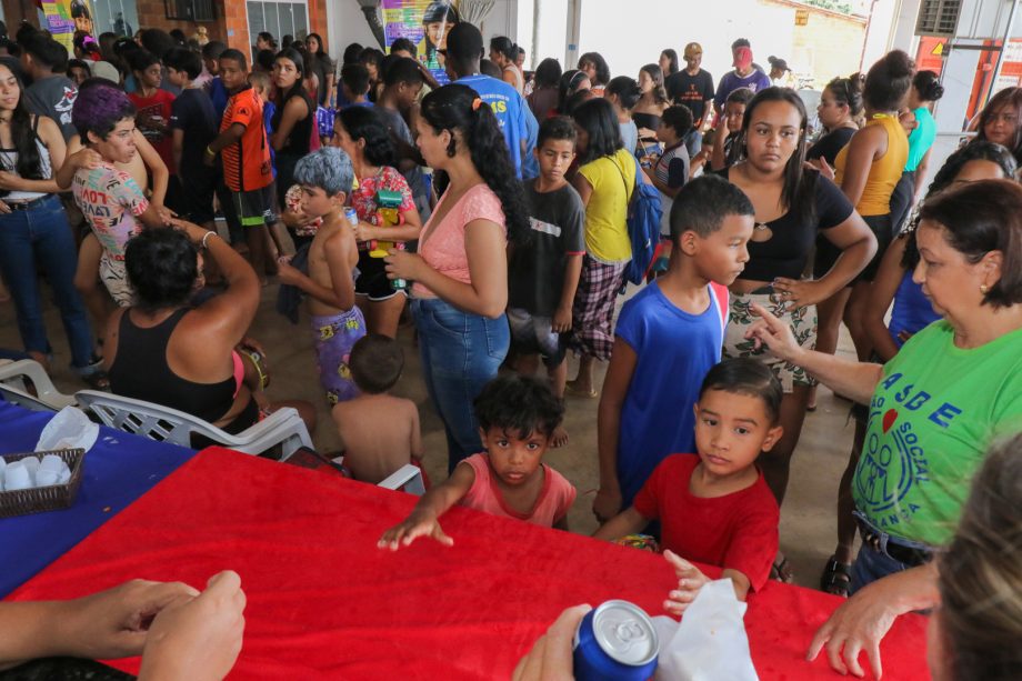 MAGIA COMPARTILHADA – Ação Social “Caixa Encantada” leva alegria e esperança às crianças de Três Lagoas