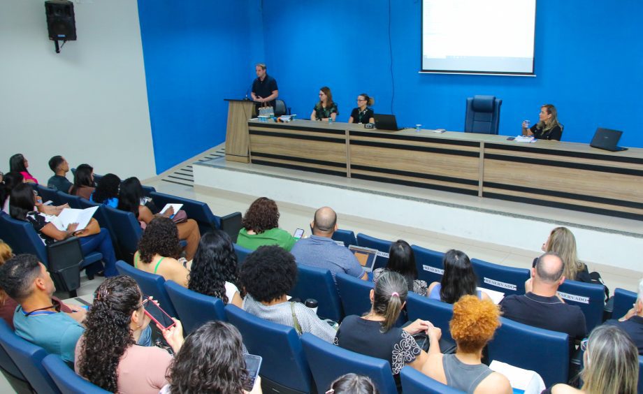 Prefeitura realiza abertura do curso de formação em escuta especializada para fortalecimento da rede de proteção à criança e ao adolescente