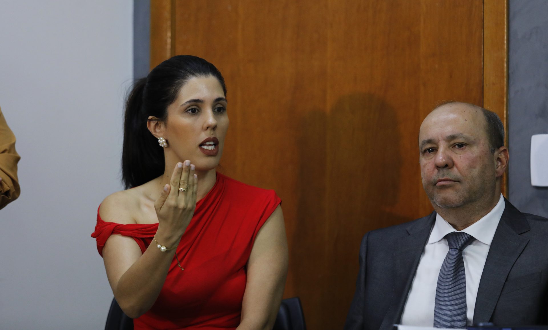 Governo de MS avança com atuação integrada no atendimento às mulheres vítimas de violência Governo de MS avança com atuação integrada no atendimento às mulheres vítimas de violência