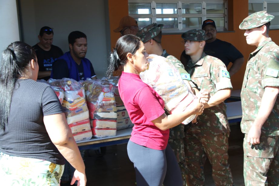 Prefeitura de Três Lagoas inicia entrega das Cestas de Natal para famílias assistidas pela Assistência Social Prefeitura de Três Lagoas inicia entrega das Cestas de Natal para famílias assistidas pela Assistência Social