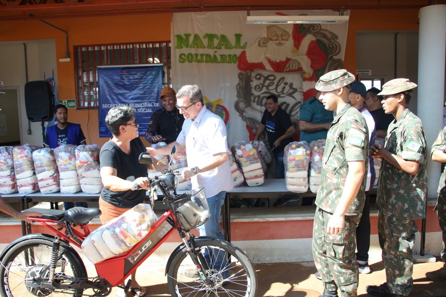 Prefeitura de Três Lagoas inicia entrega das Cestas de Natal para famílias assistidas pela Assistência Social Prefeitura de Três Lagoas inicia entrega das Cestas de Natal para famílias assistidas pela Assistência Social