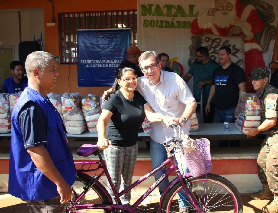 Prefeitura de Três Lagoas inicia entrega das Cestas de Natal para famílias assistidas pela Assistência Social Prefeitura de Três Lagoas inicia entrega das Cestas de Natal para famílias assistidas pela Assistência Social